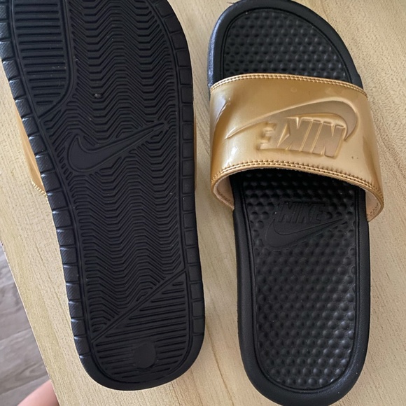 Nike Women's Benassi Just Do It Slide Sandal - Picture 2 of 2